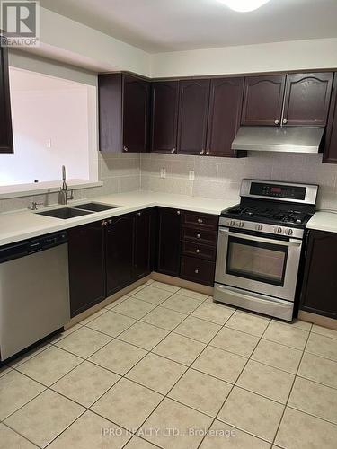 3059 Wrigglesworth Crescent, Mississauga (Churchill Meadows), ON - Indoor Photo Showing Kitchen With Double Sink