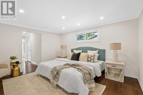 831 Caldwell Avenue, Mississauga, ON - Indoor Photo Showing Bedroom