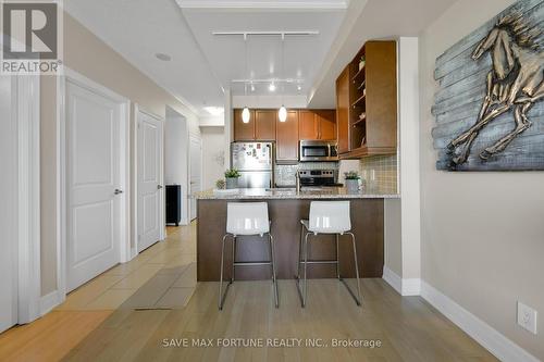 2109 - 100 John Street, Brampton (Downtown Brampton), ON - Indoor Photo Showing Kitchen