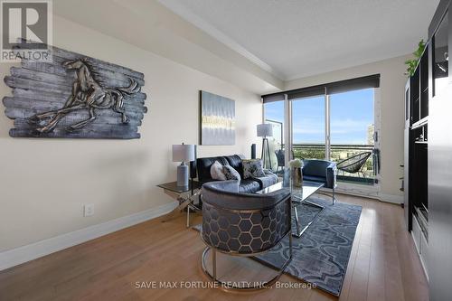 2109 - 100 John Street, Brampton (Downtown Brampton), ON - Indoor Photo Showing Living Room