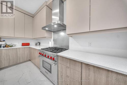 1145 Stag Hollow, Oakville (Glen Abbey), ON - Indoor Photo Showing Kitchen