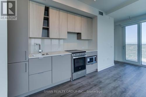 5603 - 3883 Quartz Road, Mississauga, ON - Indoor Photo Showing Kitchen