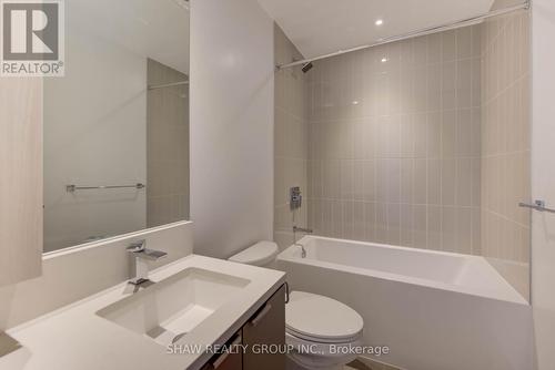 5603 - 3883 Quartz Road, Mississauga, ON - Indoor Photo Showing Bathroom