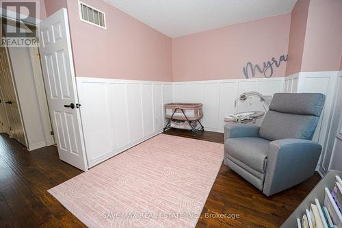 99 - 1380 Costigan Road, Milton (Clarke), ON - Indoor Photo Showing Other Room