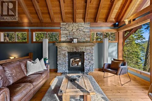 2388 Heffley Lake Road, Kamloops, BC - Indoor Photo Showing Living Room With Fireplace