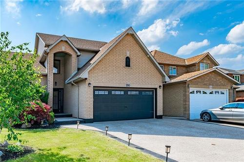 990 Upper Kenilworth Avenue, Hamilton, ON - Outdoor With Facade