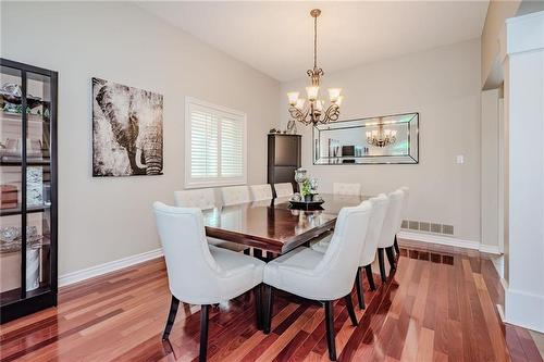 990 Upper Kenilworth Avenue, Hamilton, ON - Indoor Photo Showing Dining Room