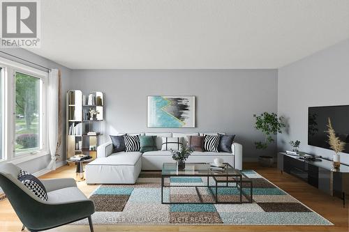 8169 Michael Street, Niagara Falls (Ascot), ON - Indoor Photo Showing Living Room