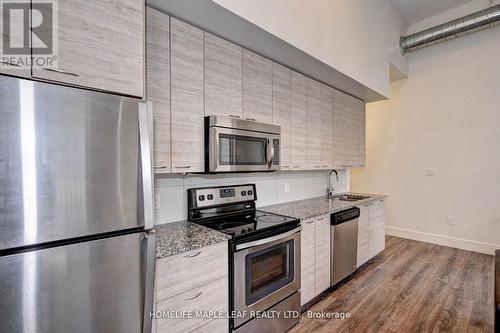 106 - 253 Albert Street W, Waterloo, ON - Indoor Photo Showing Kitchen With Stainless Steel Kitchen