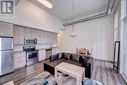 106 - 253 Albert Street W, Waterloo, ON - Indoor Photo Showing Kitchen With Stainless Steel Kitchen