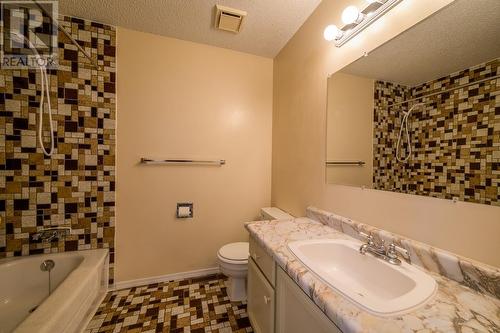 272 Alder Drive, Logan Lake, BC - Indoor Photo Showing Bathroom