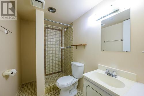 272 Alder Drive, Logan Lake, BC - Indoor Photo Showing Bathroom