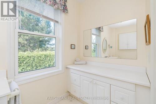 205262 Highway 26, Meaford, ON - Indoor Photo Showing Bathroom