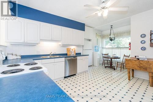 205262 Highway 26, Meaford, ON - Indoor Photo Showing Kitchen With Double Sink