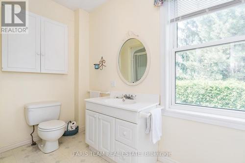 205262 Highway 26, Meaford, ON - Indoor Photo Showing Bathroom