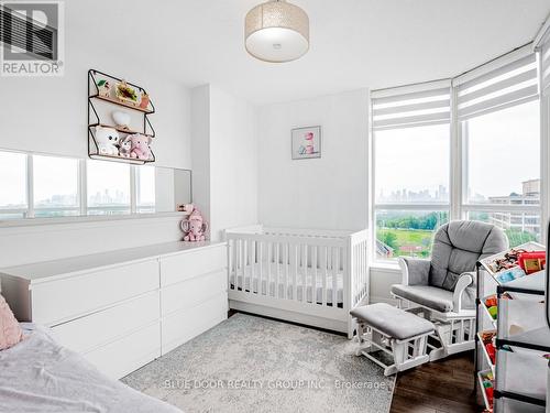 1004 - 21 Overlea Boulevard, Toronto (Thorncliffe Park), ON - Indoor Photo Showing Bedroom