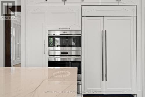 6 Harnish Crescent, Toronto (Newtonbrook East), ON - Indoor Photo Showing Kitchen