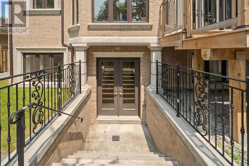 6 Harnish Crescent, Toronto (Newtonbrook East), ON - Outdoor With Exterior