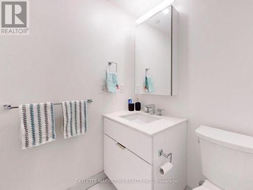 1411 - 25 Richmond Street E, Toronto (Church-Yonge Corridor), ON - Indoor Photo Showing Bathroom