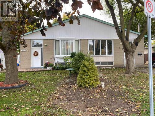 327 Taylor Mills Drive S, Richmond Hill (Crosby), ON - Outdoor