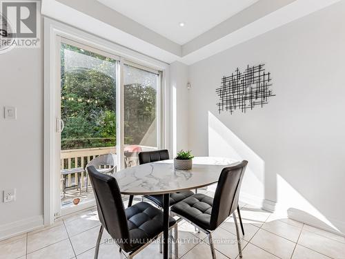 34 Elmeade Lane, Whitchurch-Stouffville (Stouffville), ON - Indoor Photo Showing Dining Room