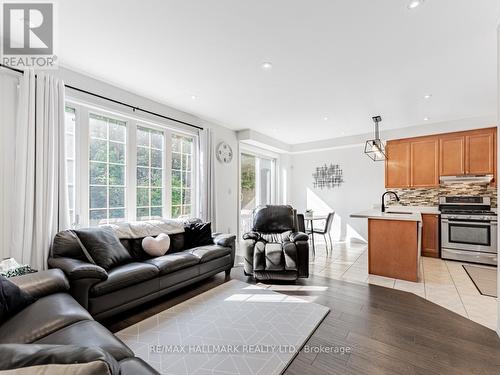 34 Elmeade Lane, Whitchurch-Stouffville (Stouffville), ON - Indoor Photo Showing Other Room