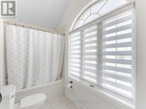 34 Elmeade Lane, Whitchurch-Stouffville (Stouffville), ON - Indoor Photo Showing Bathroom