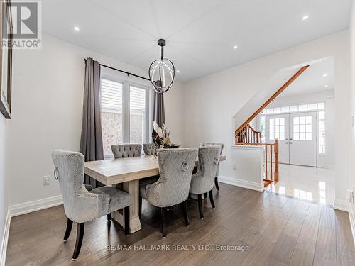 34 Elmeade Lane, Whitchurch-Stouffville (Stouffville), ON - Indoor Photo Showing Dining Room