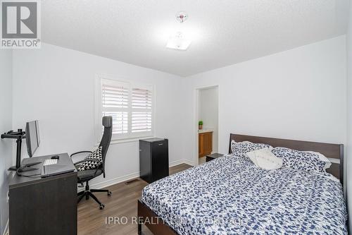 335 Bessborough Drive, Milton (Harrison), ON - Indoor Photo Showing Bedroom