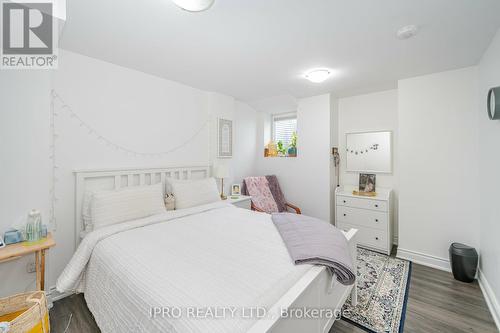 335 Bessborough Drive, Milton, ON - Indoor Photo Showing Bedroom