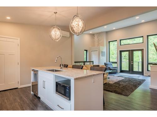 1959 Sandy Road, Castlegar, BC - Indoor