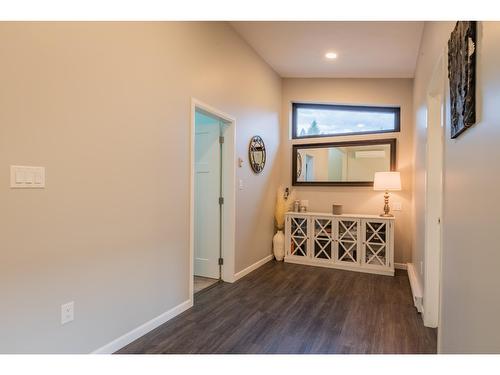 1959 Sandy Road, Castlegar, BC - Indoor Photo Showing Other Room