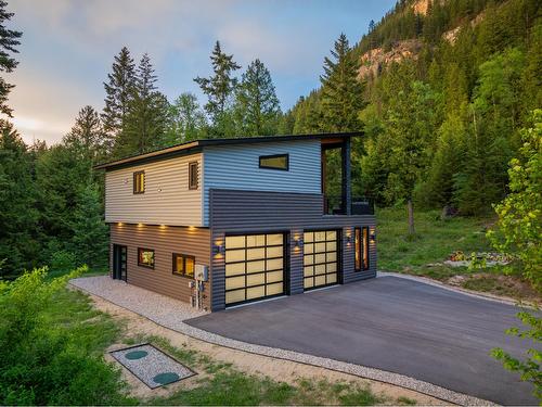 1959 Sandy Road, Castlegar, BC - Outdoor