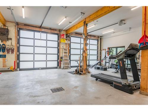 1959 Sandy Road, Castlegar, BC - Indoor Photo Showing Garage