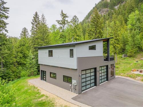 1959 Sandy Road, Castlegar, BC - Outdoor With Exterior