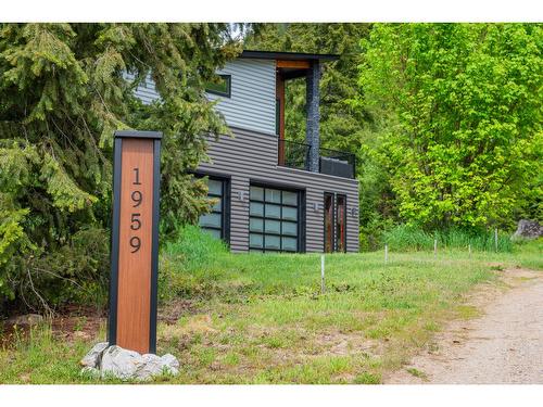 1959 Sandy Road, Castlegar, BC - Outdoor