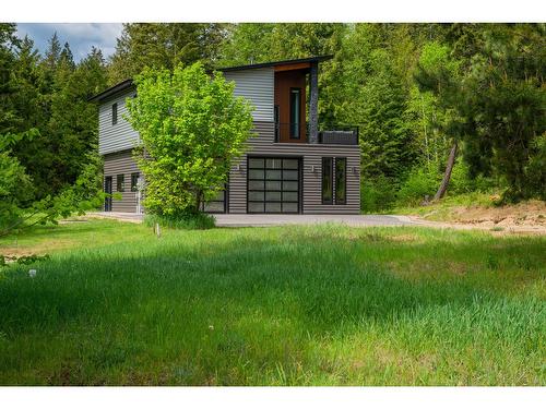 1959 Sandy Road, Castlegar, BC - Outdoor