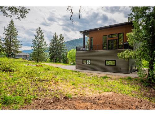 1959 Sandy Road, Castlegar, BC - Outdoor