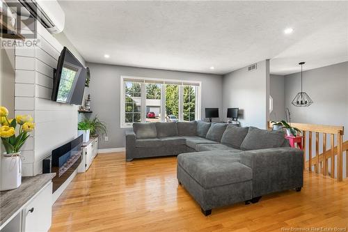 132 Tipperary Street, Shediac, NB - Indoor Photo Showing Living Room