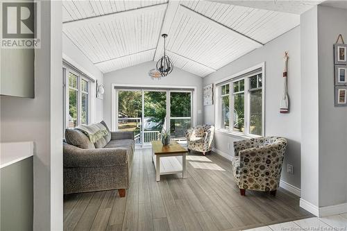 132 Tipperary Street, Shediac, NB - Indoor Photo Showing Living Room