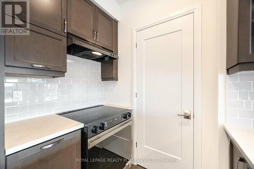 314 - 3028 Creekshore Common, Oakville, ON - Indoor Photo Showing Kitchen