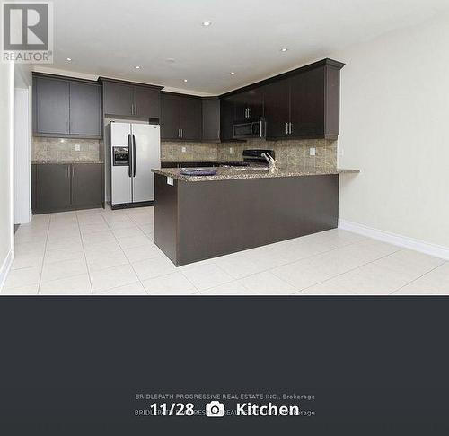 Upper - 6 Beacon Hill Drive, Brampton, ON - Indoor Photo Showing Kitchen