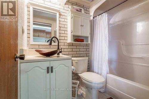 268 Main Street, Erin, ON - Indoor Photo Showing Bathroom