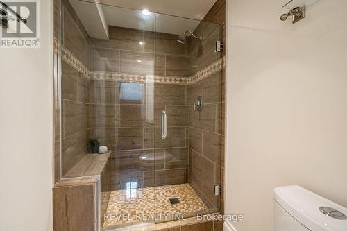 198 West 32Nd Street, Hamilton (Westcliffe), ON - Indoor Photo Showing Bathroom