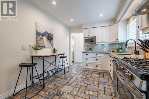 198 West 32Nd Street, Hamilton (Westcliffe), ON - Indoor Photo Showing Kitchen