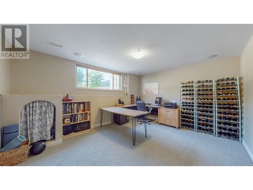 6122 Eveningstar Close, Oliver, BC - Indoor