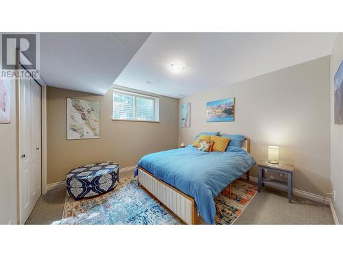 6122 Eveningstar Close, Oliver, BC - Indoor Photo Showing Bedroom