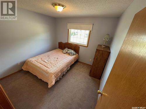 604 Donald Street, Hudson Bay, SK - Indoor Photo Showing Bedroom