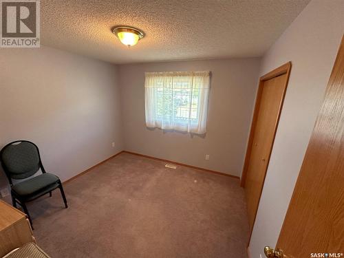 604 Donald Street, Hudson Bay, SK - Indoor Photo Showing Other Room