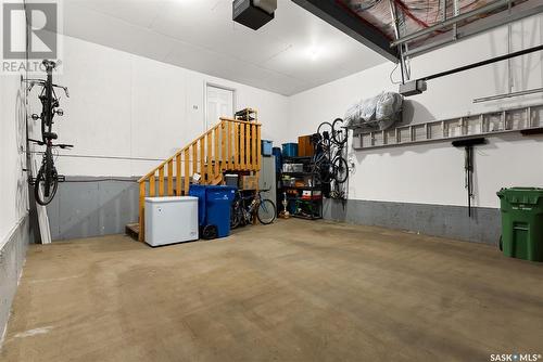 4818 Sandpiper Crescent E, Regina, SK - Indoor Photo Showing Garage